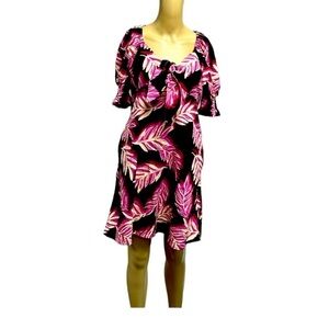 Who What Wear - NWT  Cute Floral Dress Size Medium!